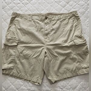 Polo Ralph Lauren Men's Beige Cargo Shorts - Size 50B